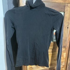 Lululemon Nulu Turtleneck Long Sleeve – Black, Size Small